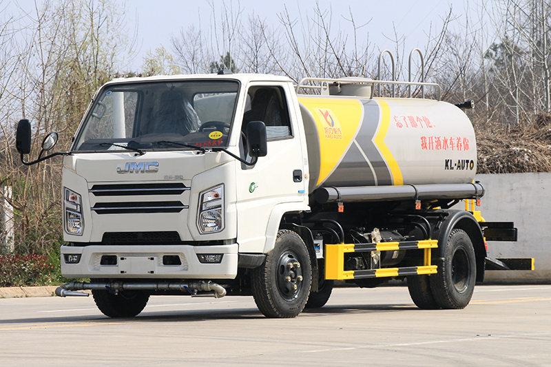 江铃顺达洒水車(chē)(5方)