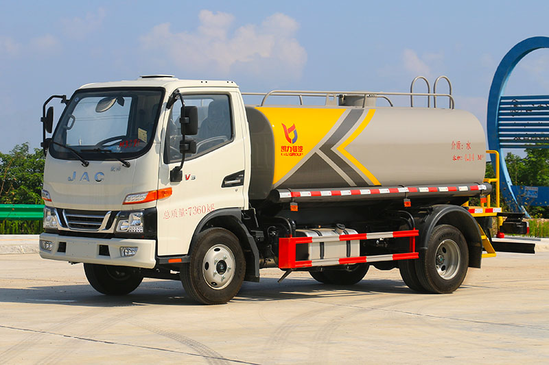 江淮JAC骏铃V3洒水車(chē)(5方)