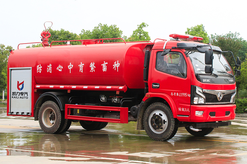 东风大多(duō)利卡消防洒水車(chē)(8方)