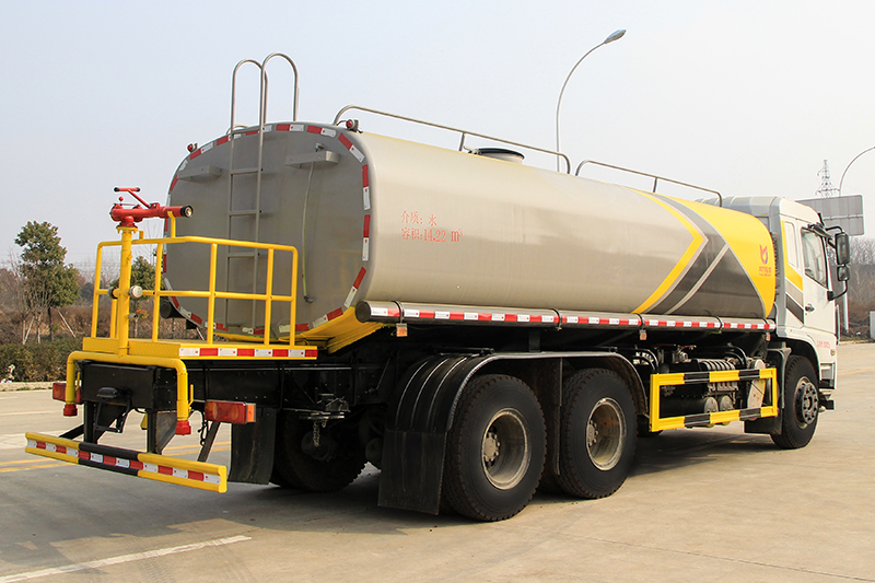 东风专底D3L后八轮洒水車(chē)(19.1方)(选装30~40米雾炮)