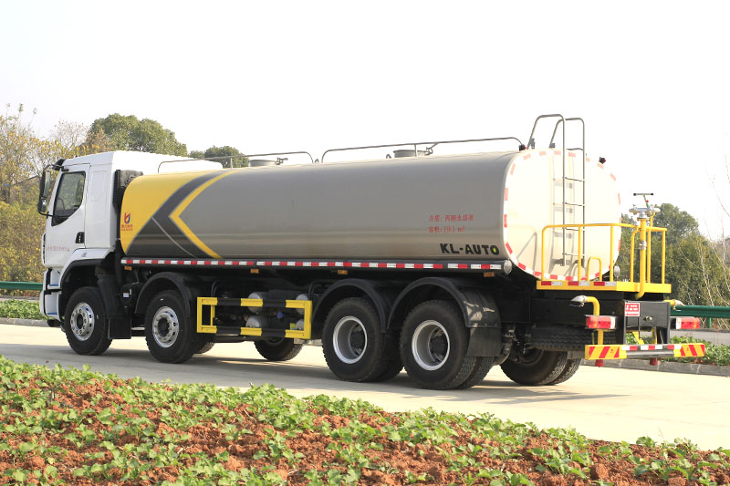 东风柳汽前四后八洒水車(chē)(24方)(选装30米雾炮)