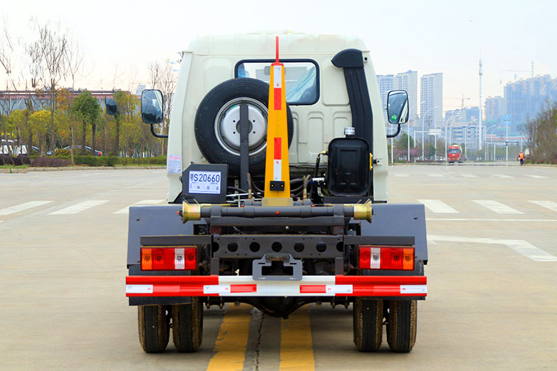 (蓝牌)福田小(xiǎo)卡之星2钩臂(3方)