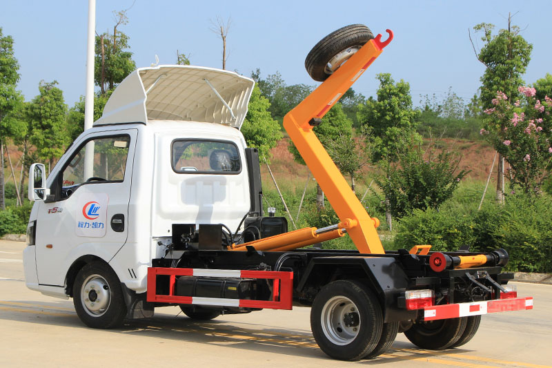 (蓝牌)东风途逸勾臂垃圾車(chē)(3方)