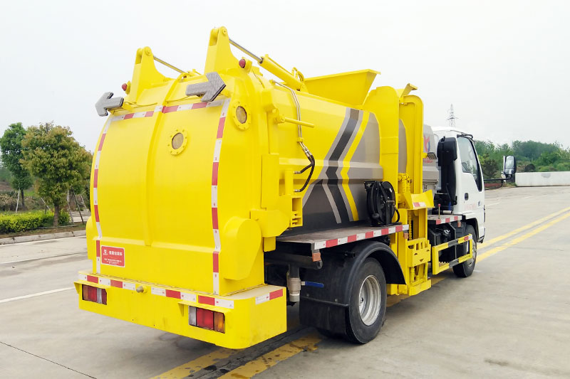 五十铃餐厨垃圾車(chē)(厢式)(6方)