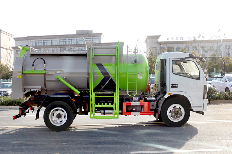 东风大多(duō)利卡餐厨垃圾車(chē)(罐式)(8方)