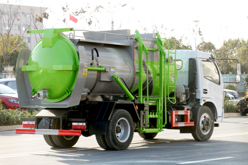 东风大多(duō)利卡餐厨垃圾車(chē)(罐式)(8方)