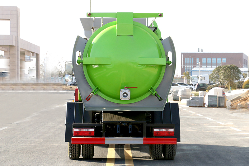 东风大多(duō)利卡餐厨垃圾車(chē)(罐式)(8方)