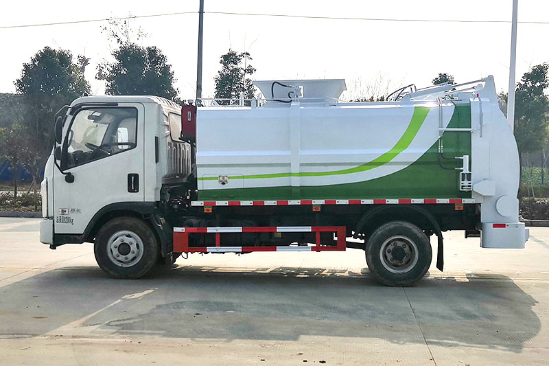 福田领航餐厨垃圾車(chē)(厢式)(8方)