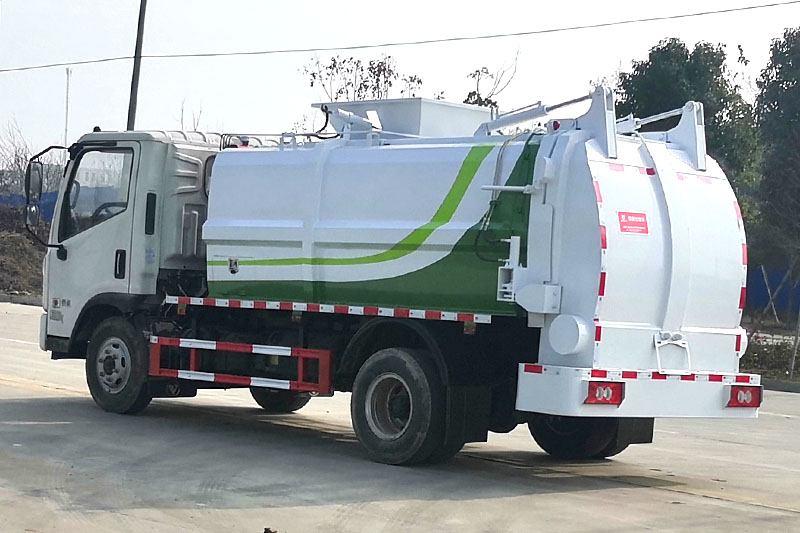 福田领航餐厨垃圾車(chē)(厢式)(8方)