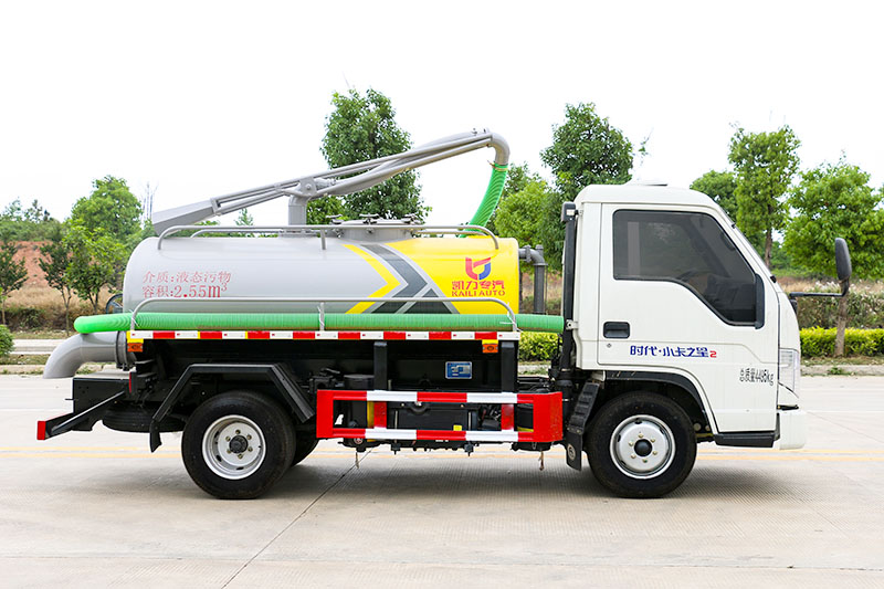 福田小(xiǎo)卡之星2吸粪車(chē)(2.5方)