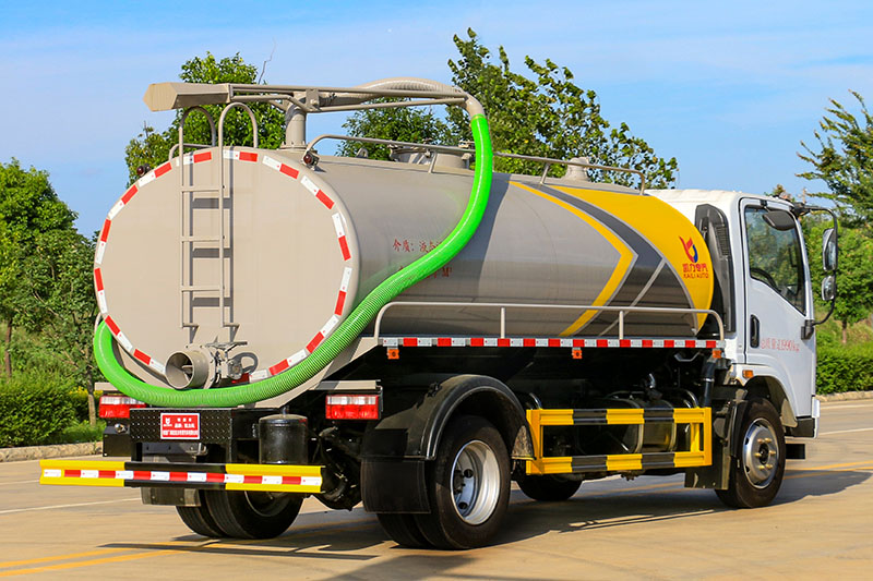 华神T1吸粪車(chē)(9.6方)