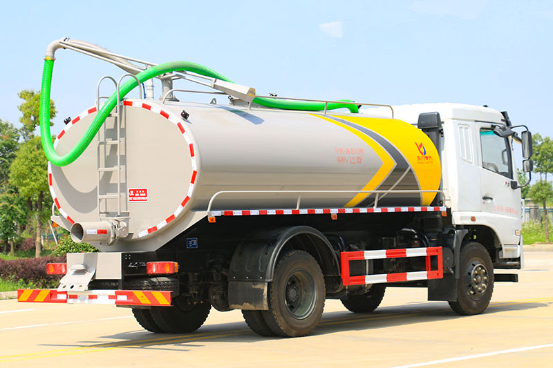 东风华神KL5吸粪車(chē)(13.7方)