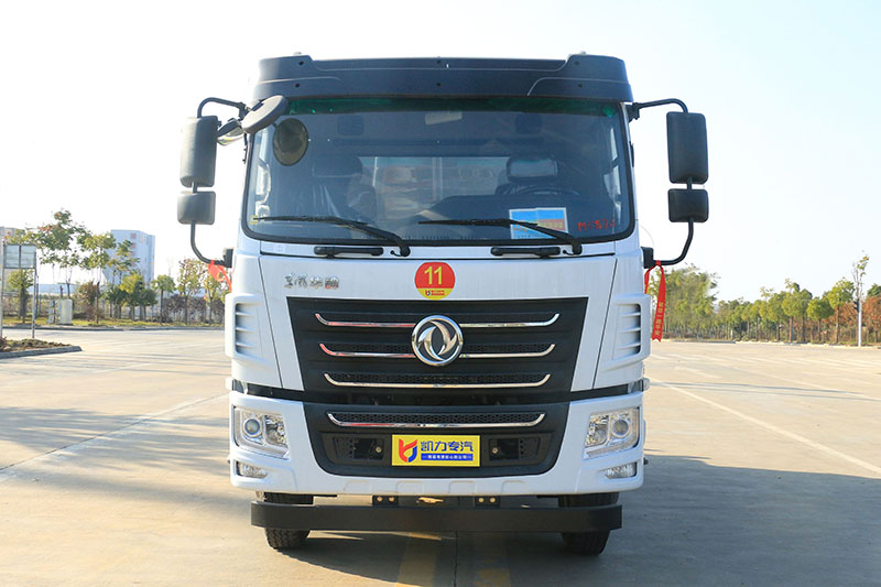 东风华神KL5吸粪車(chē)(13.7方)
