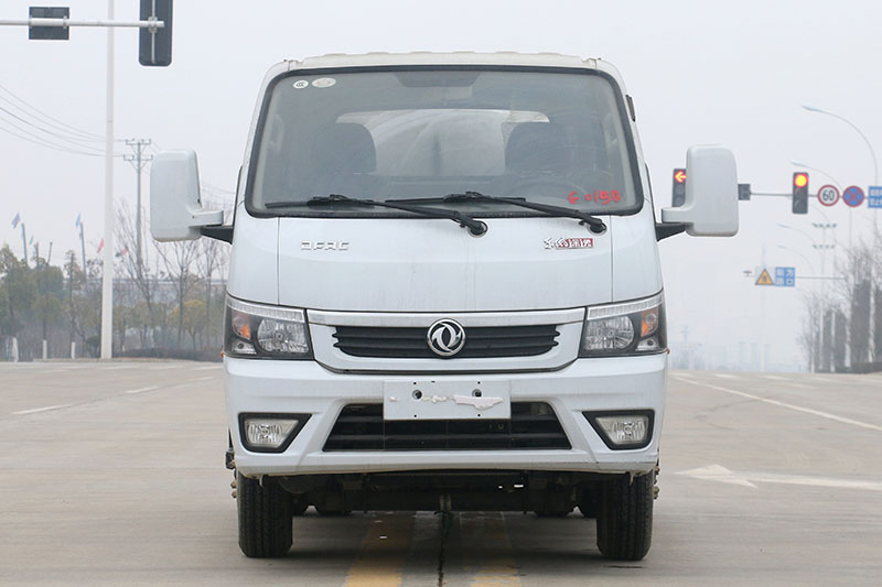 东风途逸吸污車(chē)(2方)