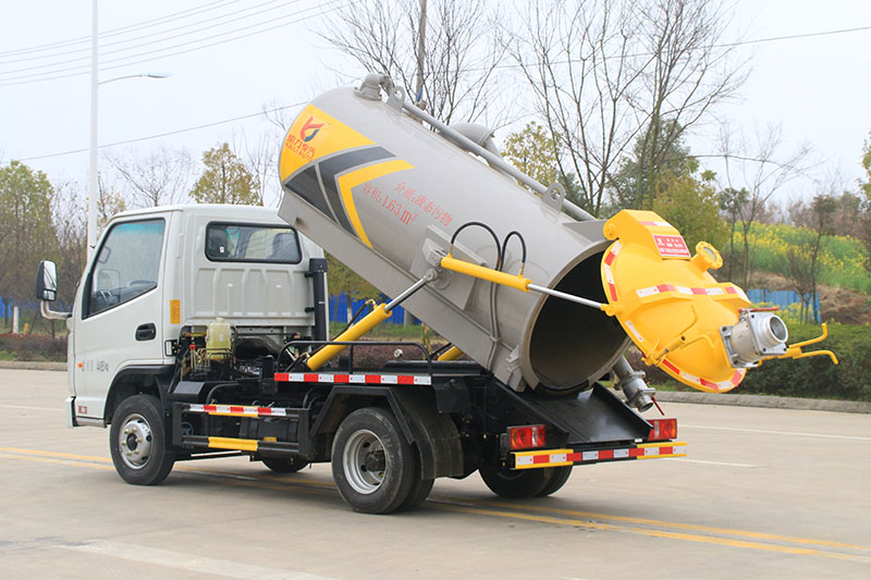 凯马吸污車(chē)(2方)