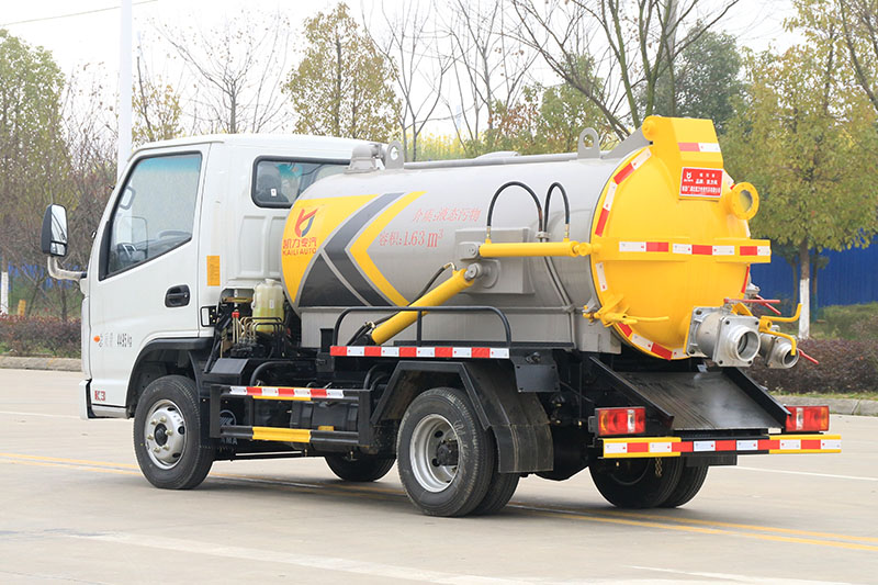 凯马吸污車(chē)(2方)