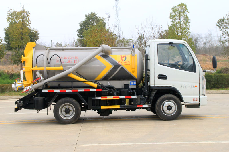 凯马吸污車(chē)(2方)