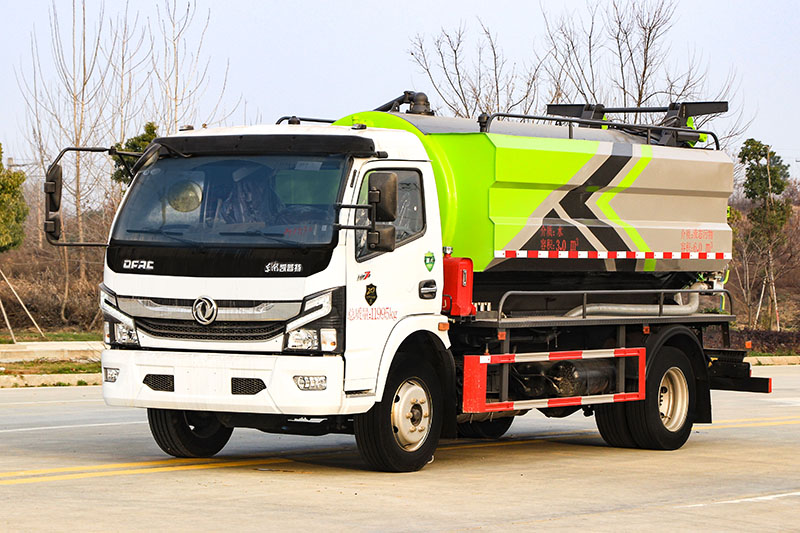 东风大多(duō)利卡清洗吸污車(chē)(方罐)(3方清水 7.5污水)