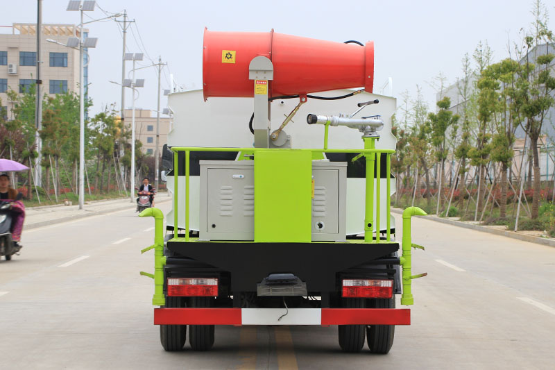 东风小(xiǎo)多(duō)利卡抑尘車(chē)(4.5方 蓝牌)(30~40米雾炮)