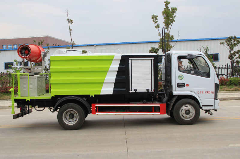 东风小(xiǎo)多(duō)利卡抑尘車(chē)(4.5方 蓝牌)(30~40米雾炮)