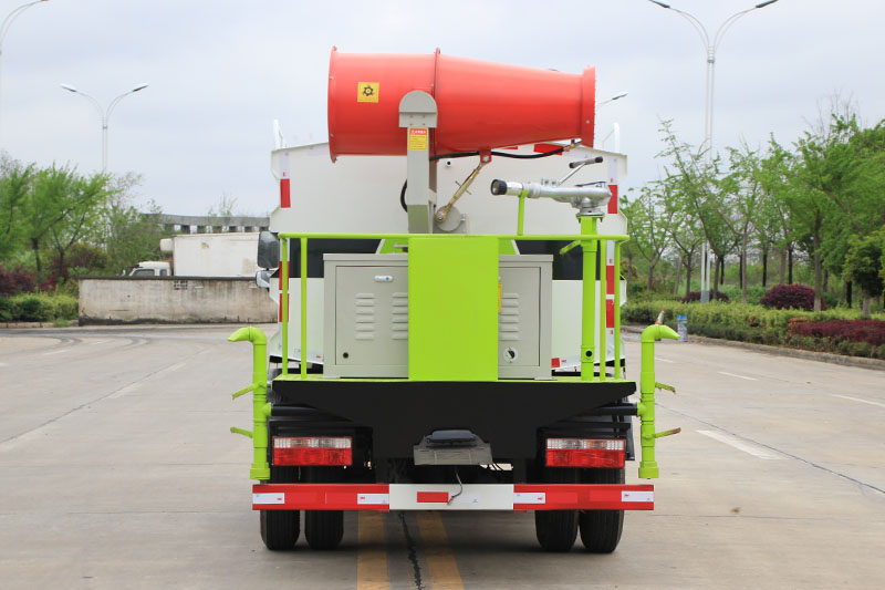 东风小(xiǎo)多(duō)利卡抑尘車(chē)(4.5方 蓝牌)(30~40米雾炮)