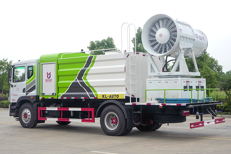 东风D9抑尘車(chē)(方罐)(11.5方)(30~100米雾炮)