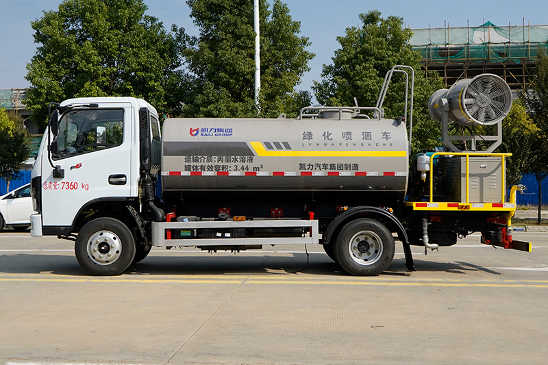 D6   5方洒水、雾炮車(chē)